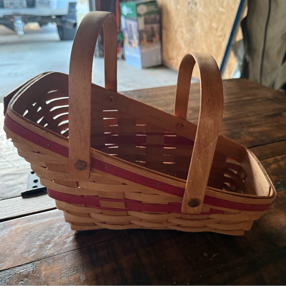 1991 Longaberger Large Gathering Basket w/ Double Handles – Red Accent Weave
